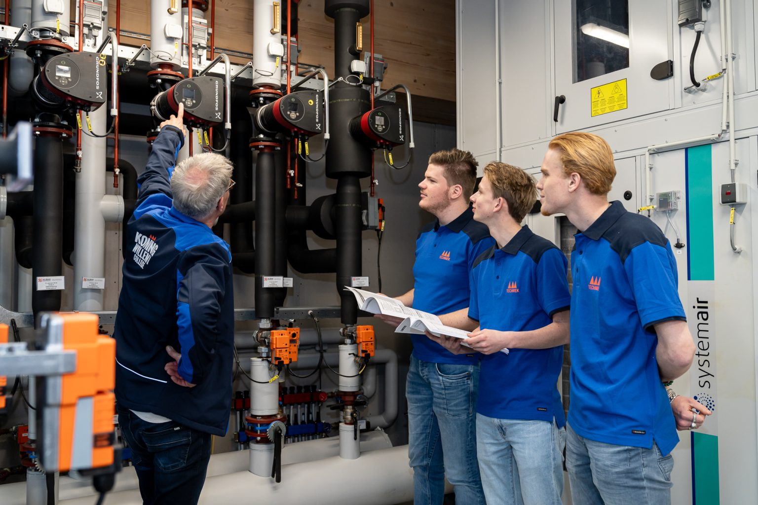 KW1C_loodgieter_09-04-2024_LR-06205